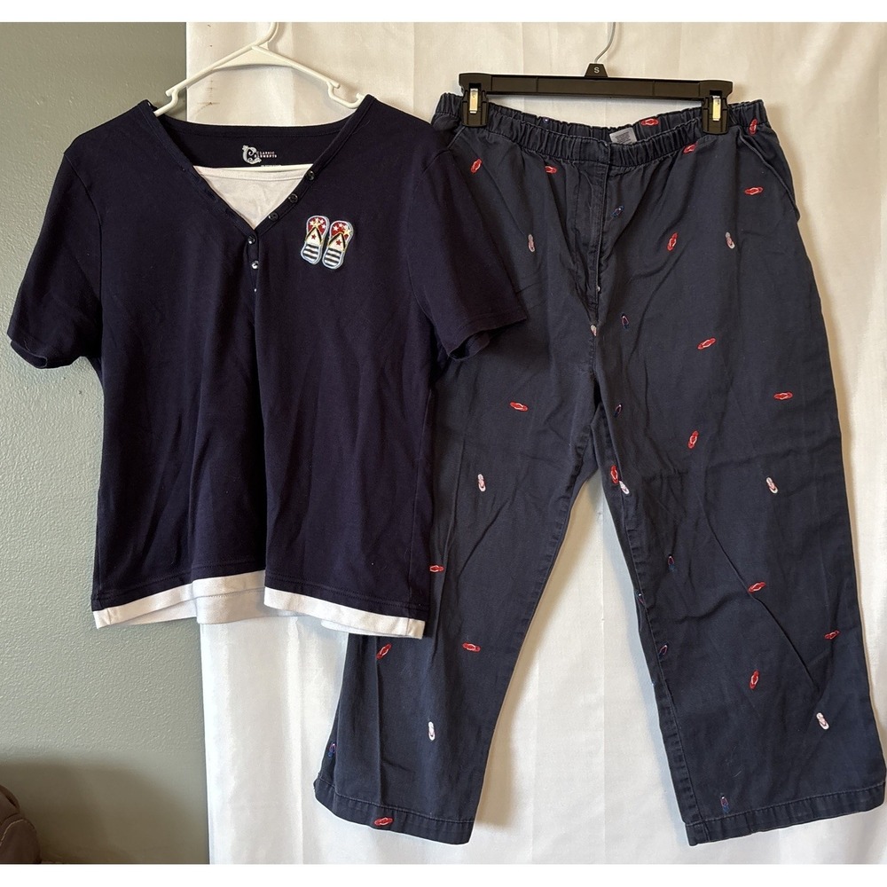 Classic Elements Embroidered Flip flops Capris Pants And Shirt L/XL Grandmacore